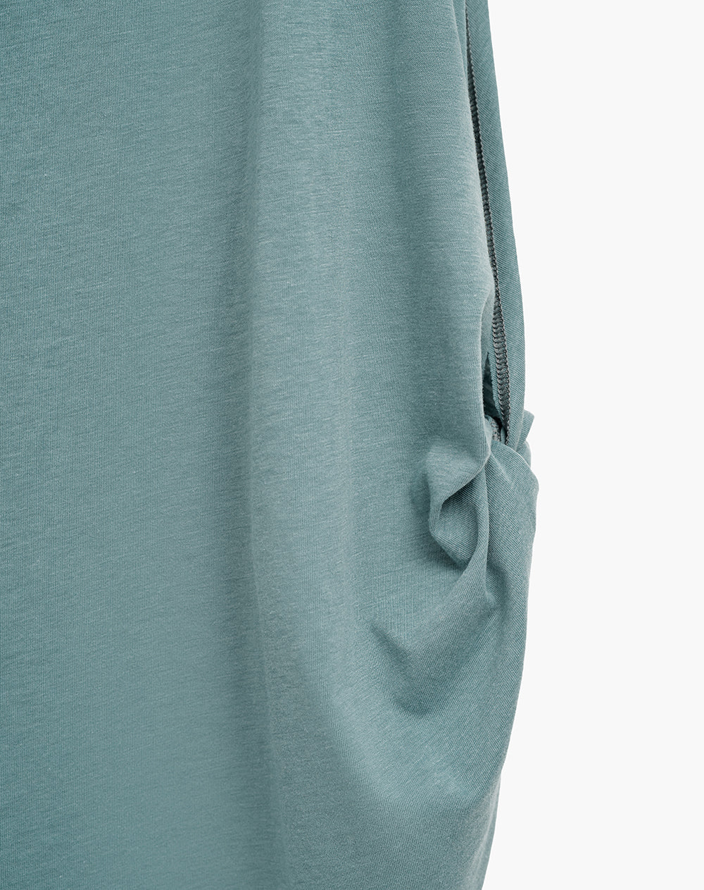 Camiseta deportiva regular gris verdoso mujer