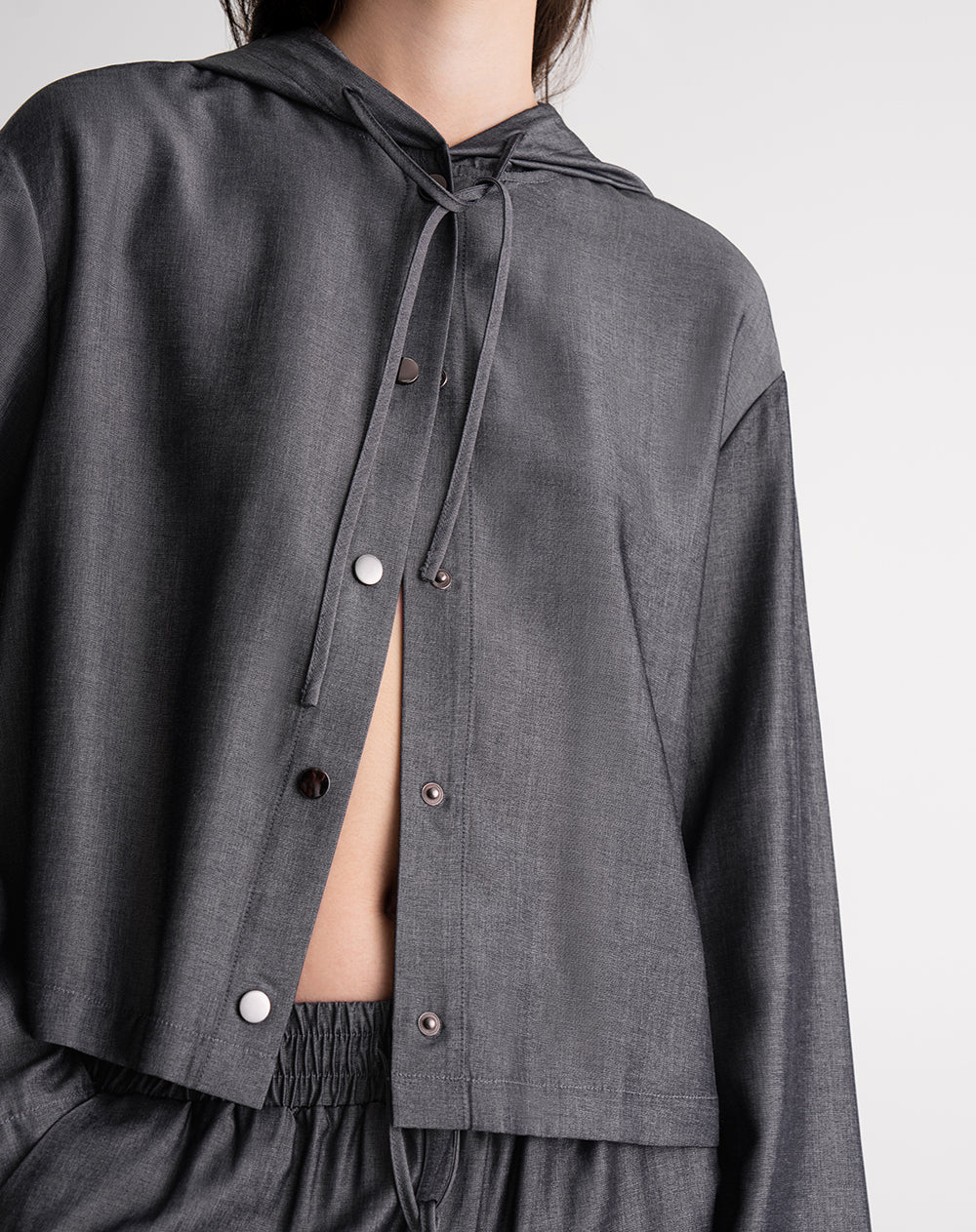 Camisa relaxed fit manga larga gris