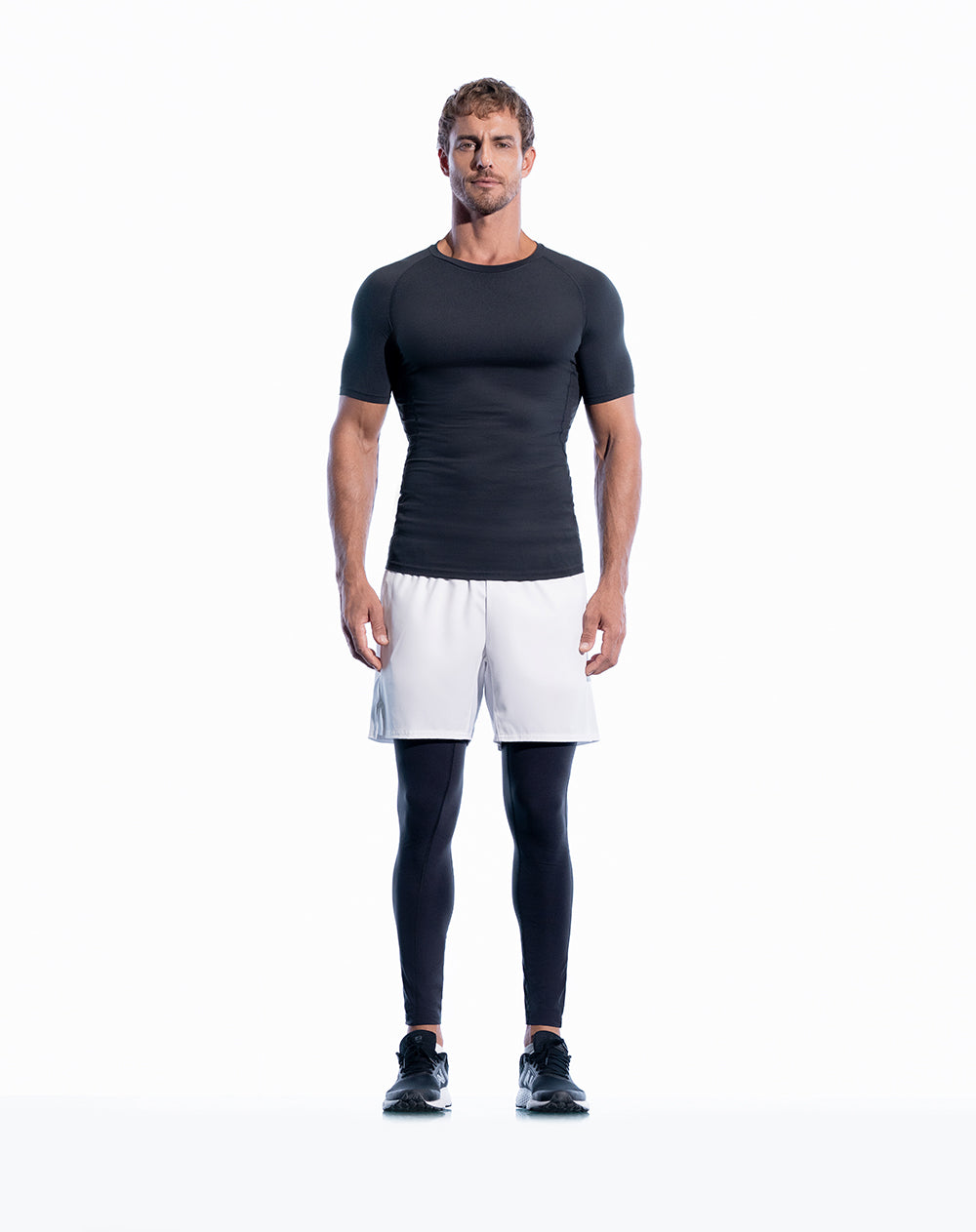 Camiseta skinny fit manga corta negra