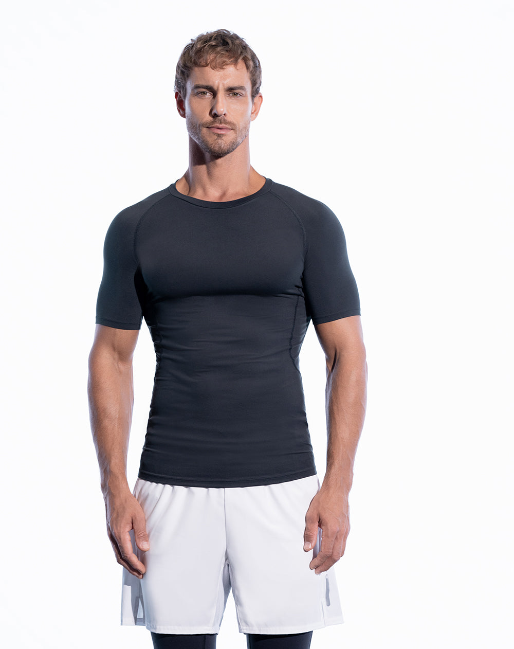 Camiseta skinny fit manga corta negra