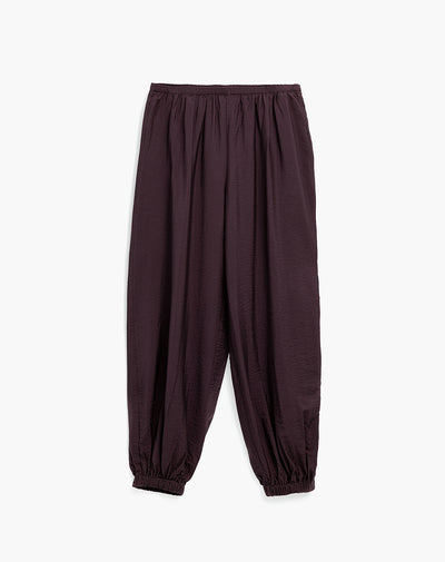 Pantalón relaxed fit tiro alto vinotinto
