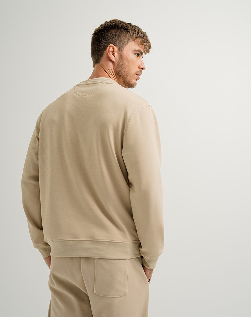 Buzo en algodón sostenible caqui para hombre
