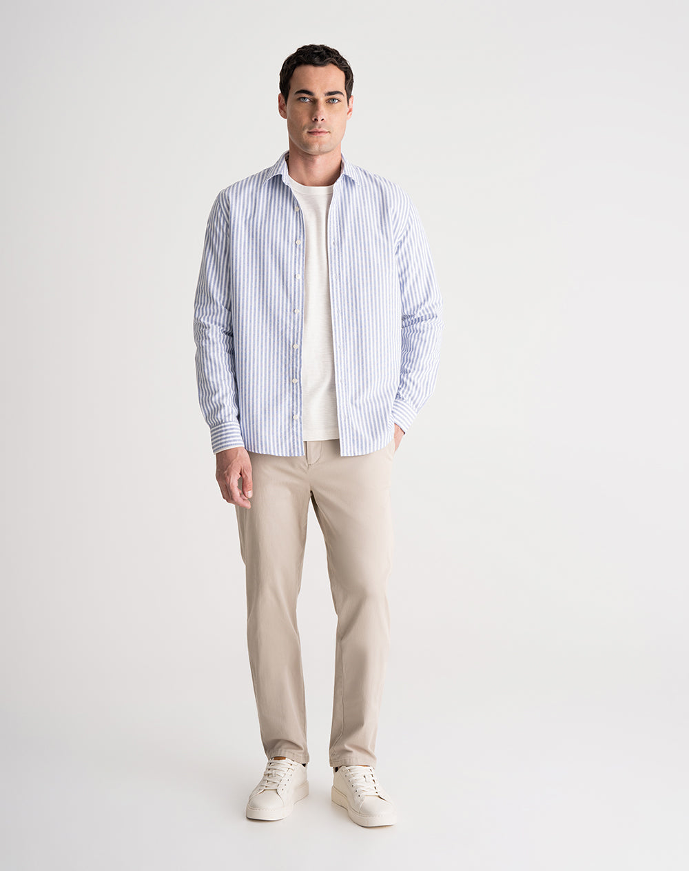 Camisa regular fit manga larga azul con rayas