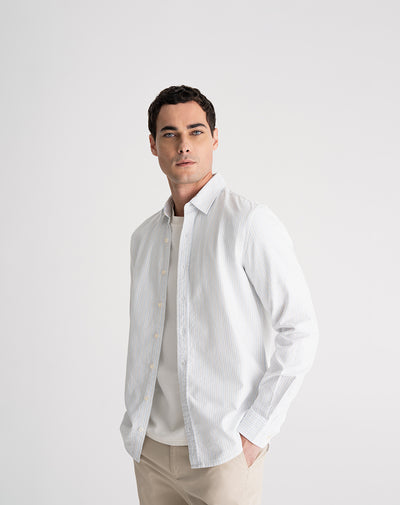 Camisa regular fit manga larga blanca con rayas