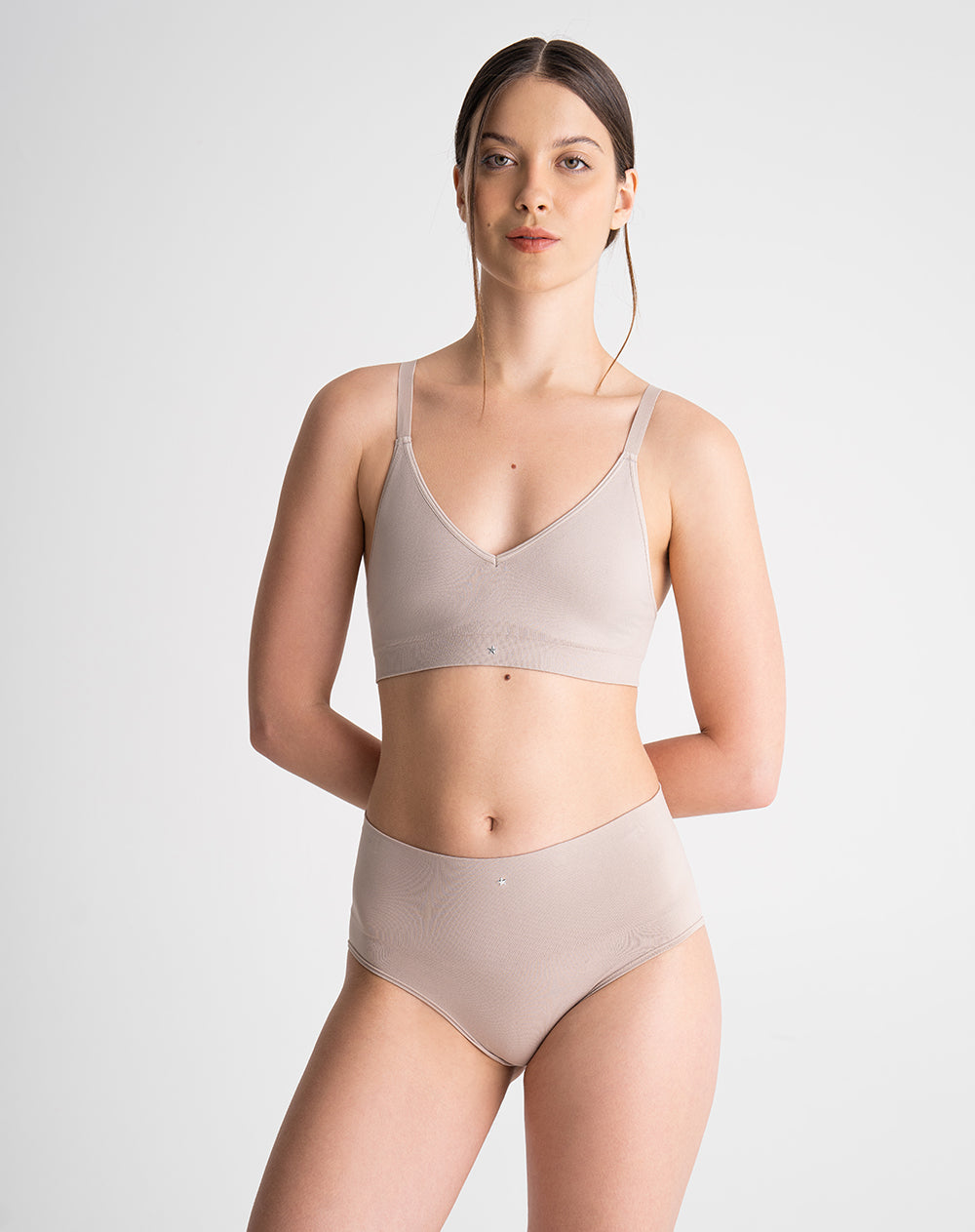 Top soporte medio seamless copas removibles café