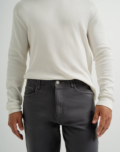 Pantalón regular fit tiro medio en drill gris
