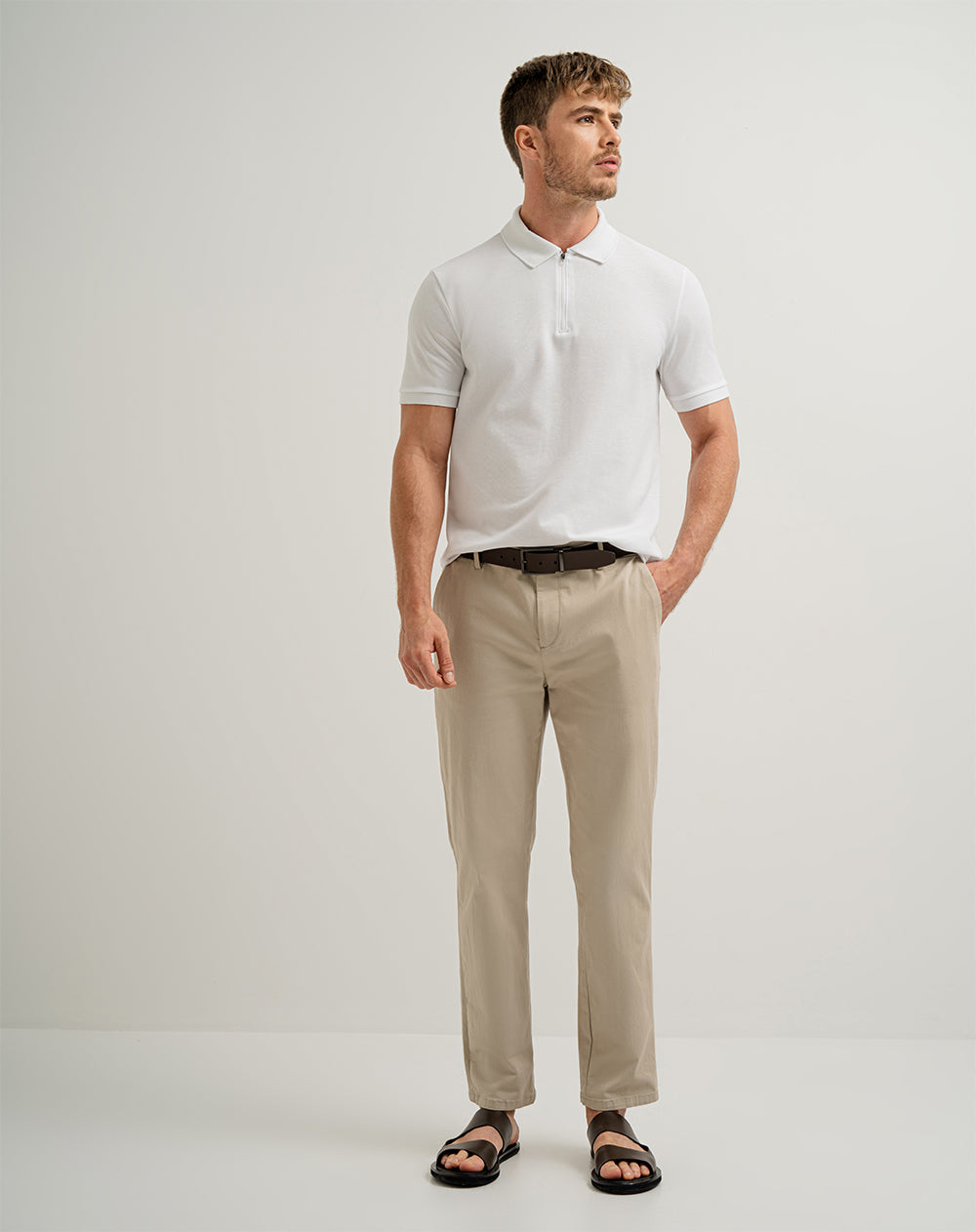 Polo regular algodón cierre en cuello blanca hombre