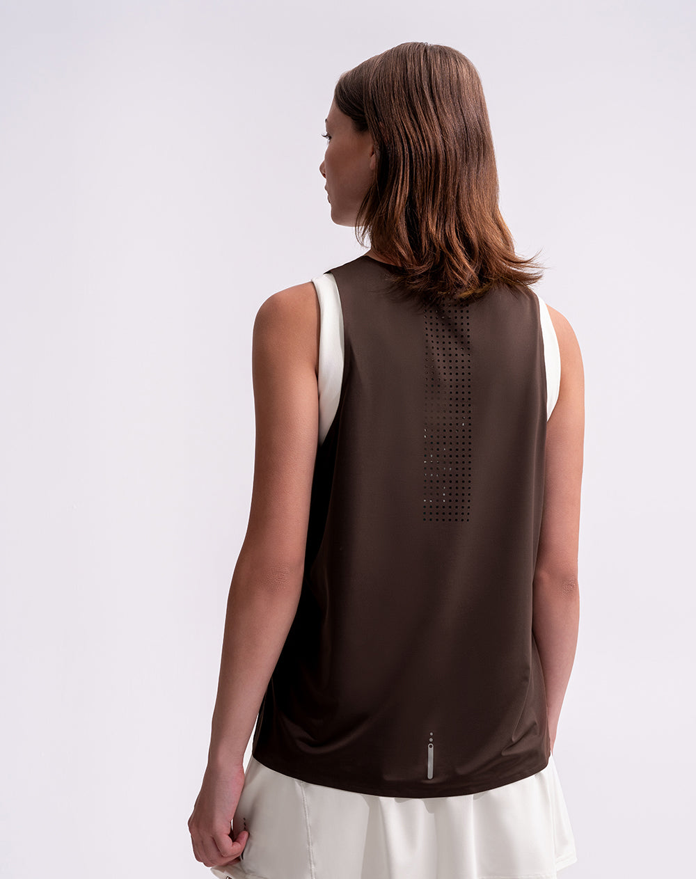 Camiseta esqueleto deportiva control humedad café mujer