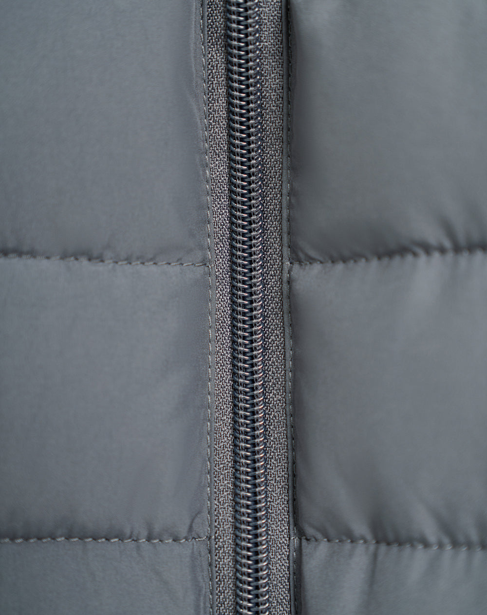 Chaleco acolchado con capucha gris hombre