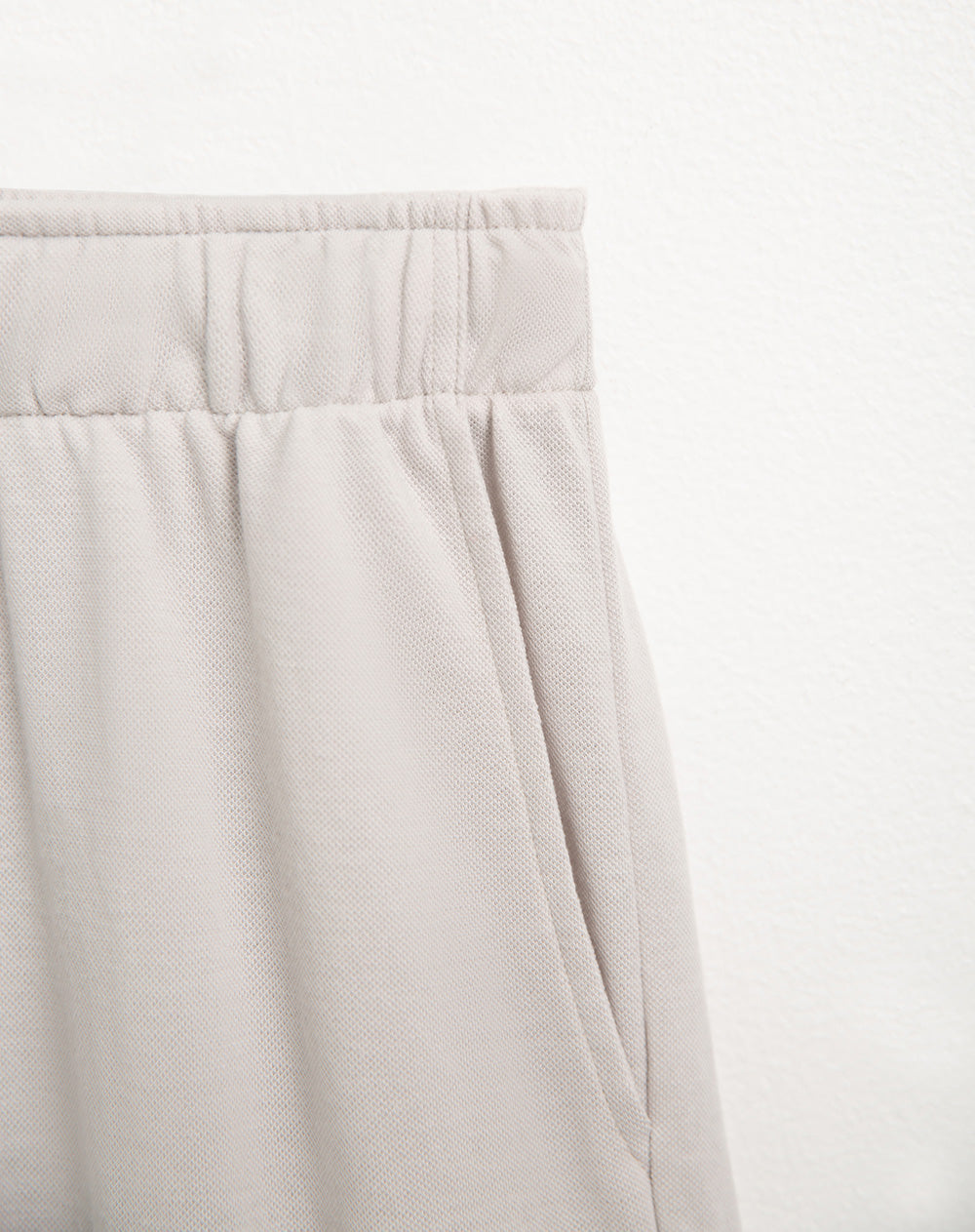 Bermuda de pijama hombre algodón sostenible gris claro