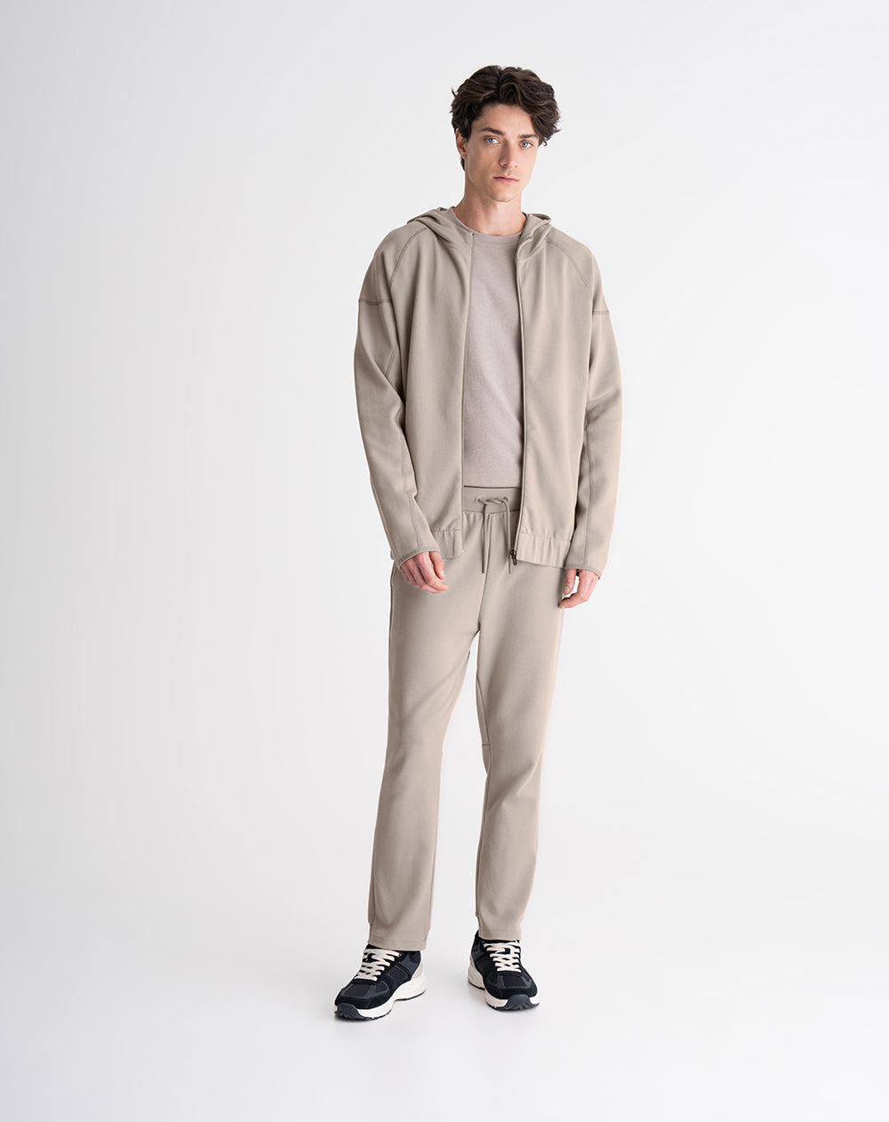 Chaqueta regular fit con capucha taupe hombre