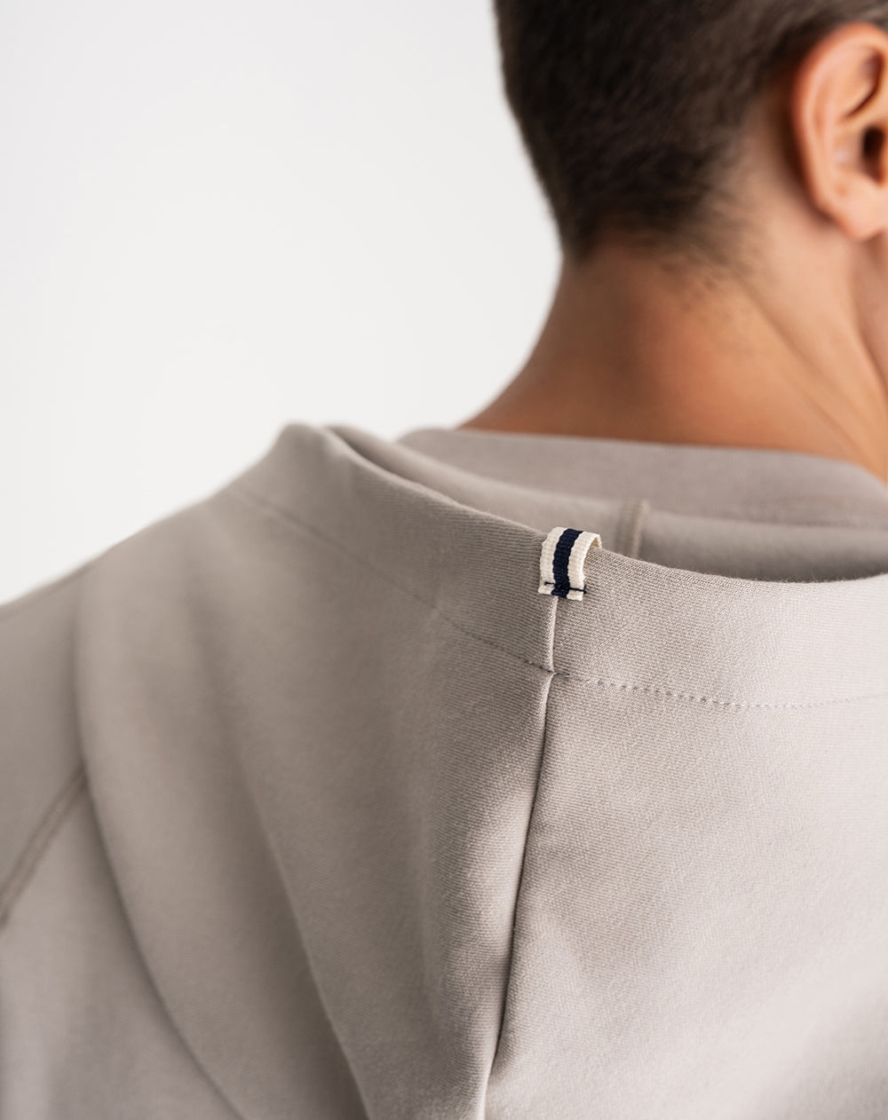 Chaqueta regular fit con capucha taupe hombre