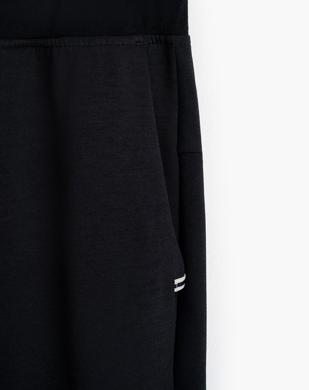 Jogger algodón regular negro hombre