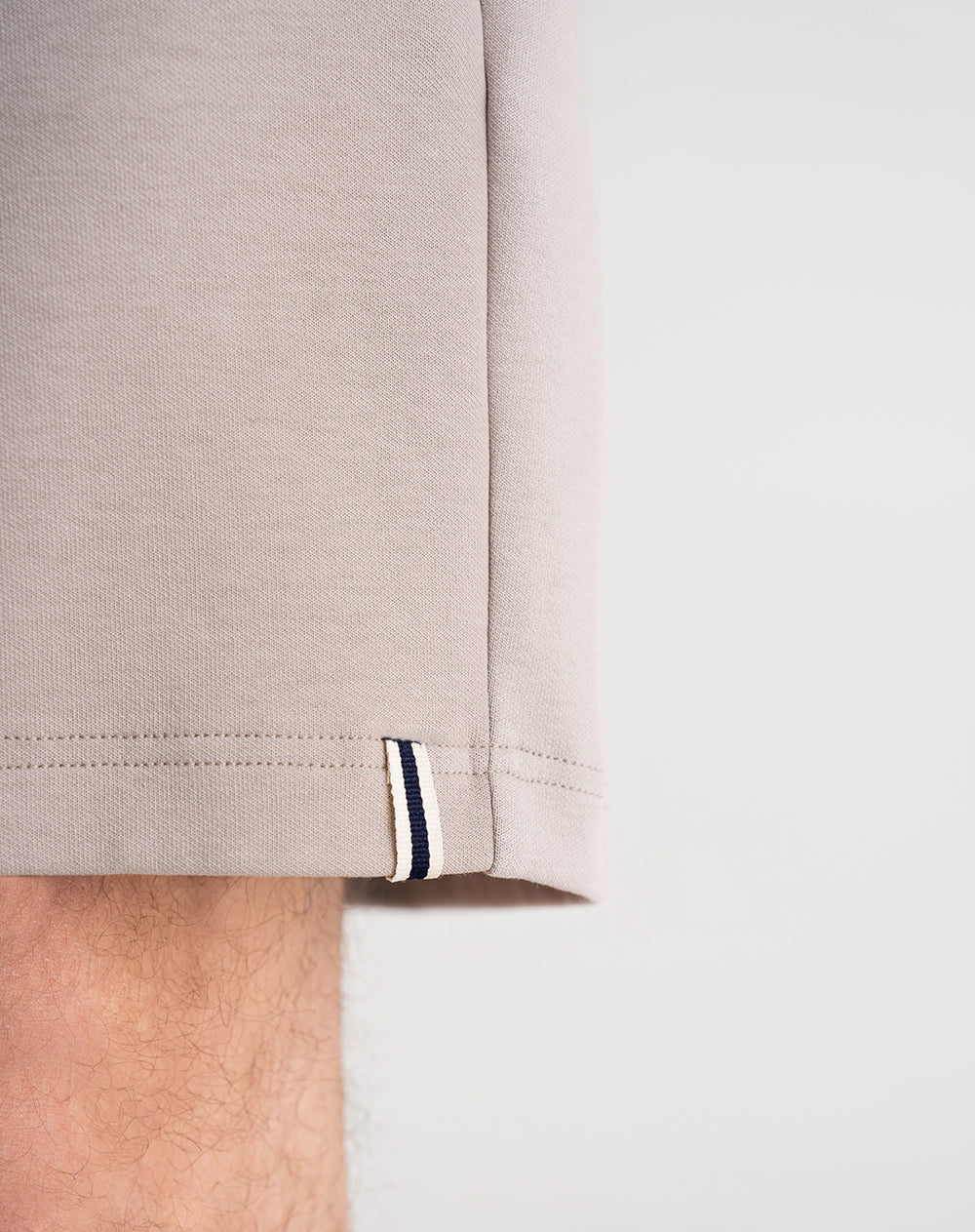 Bermuda regular fit taupe hombre