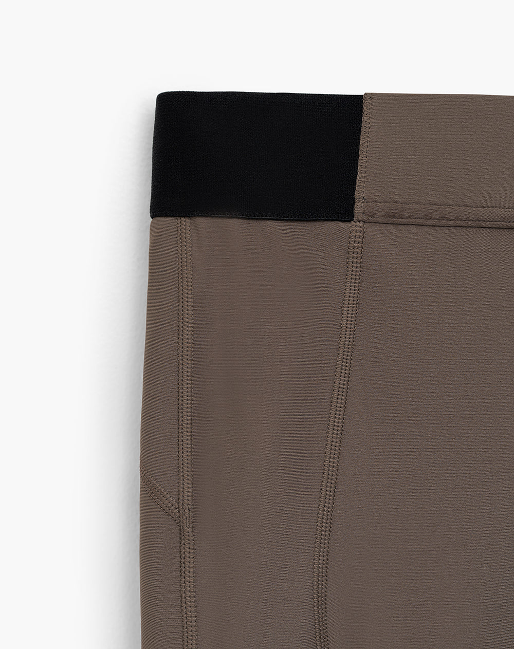 Legging deportivo tiro alto control humedad café mujer