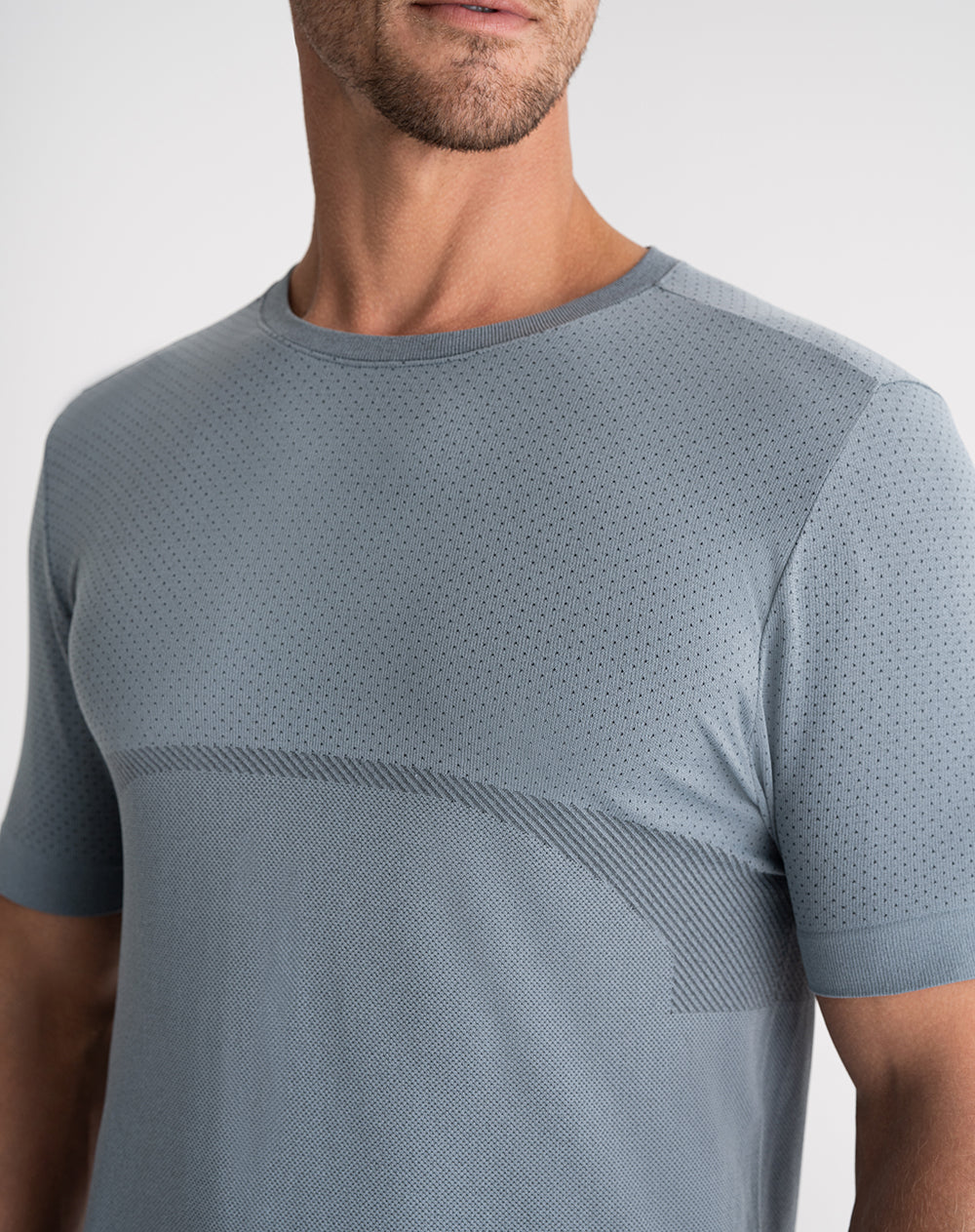 Camiseta deportiva hombre antibacterial azul