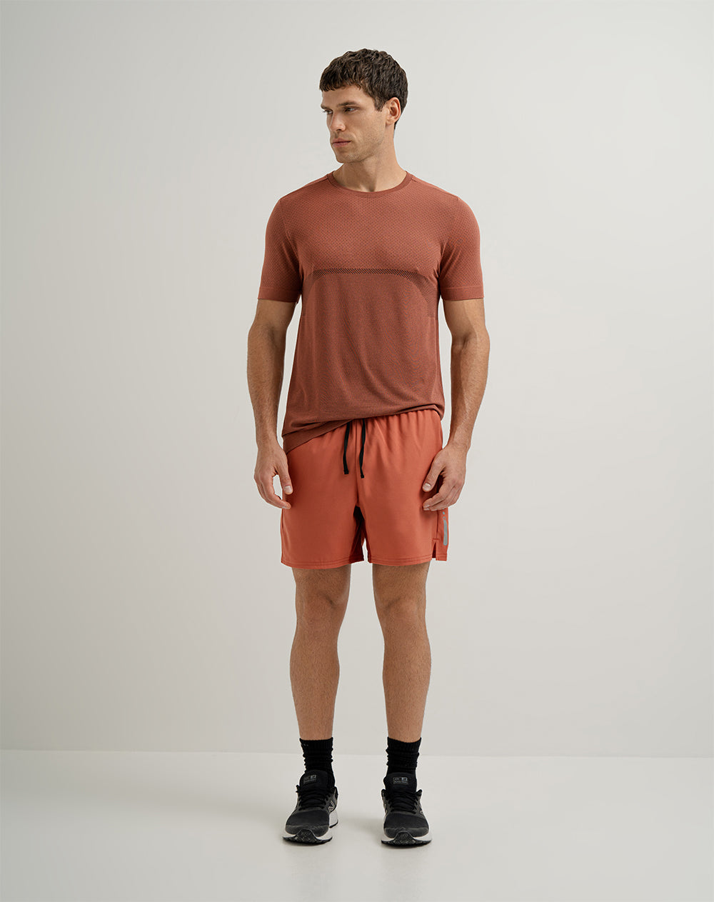 Camiseta deportiva  hombre antibacterial terracota
