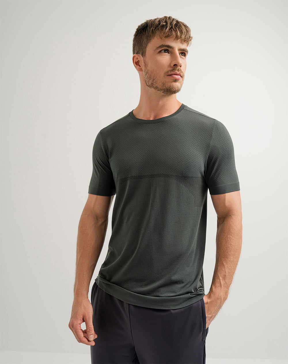 Camiseta deportiva  hombre antibacterial verde