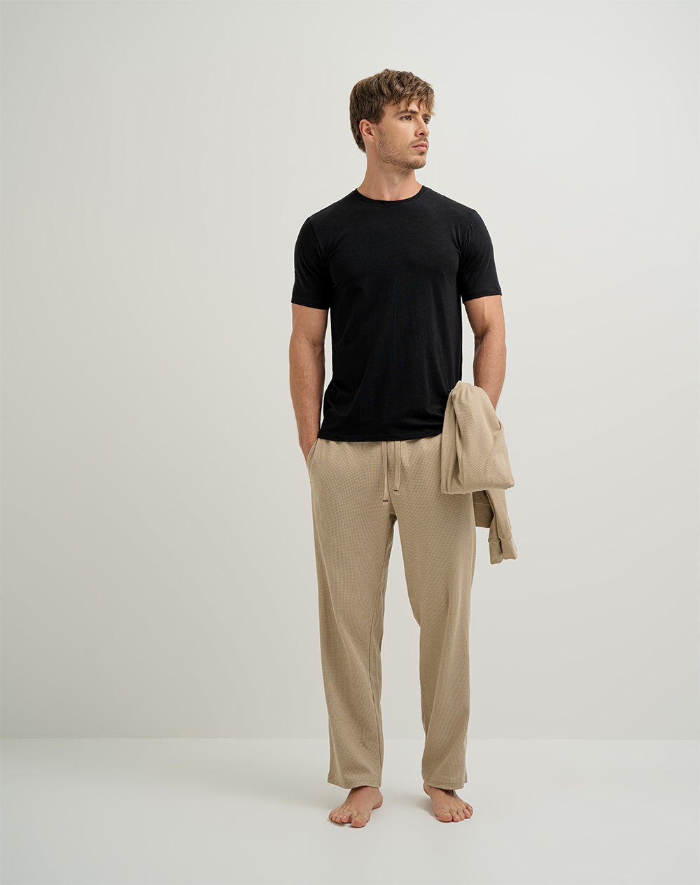 Pantalón en algodón sostenible semi ajustado café para hombre