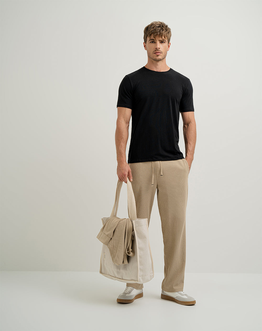 Pantalón en algodón sostenible semi ajustado café para hombre