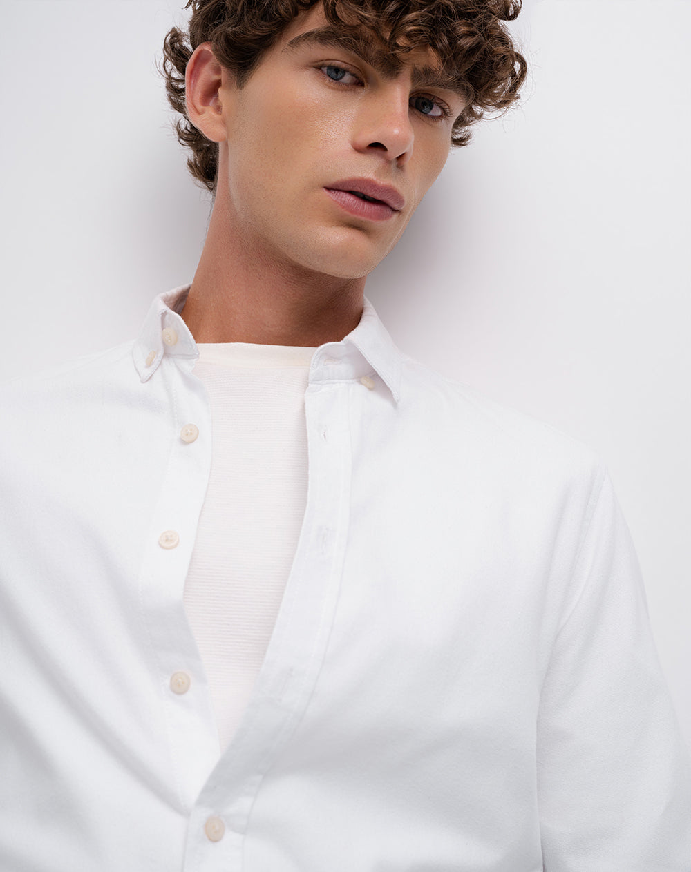 Camisa manga larga slim algodón blanca hombre