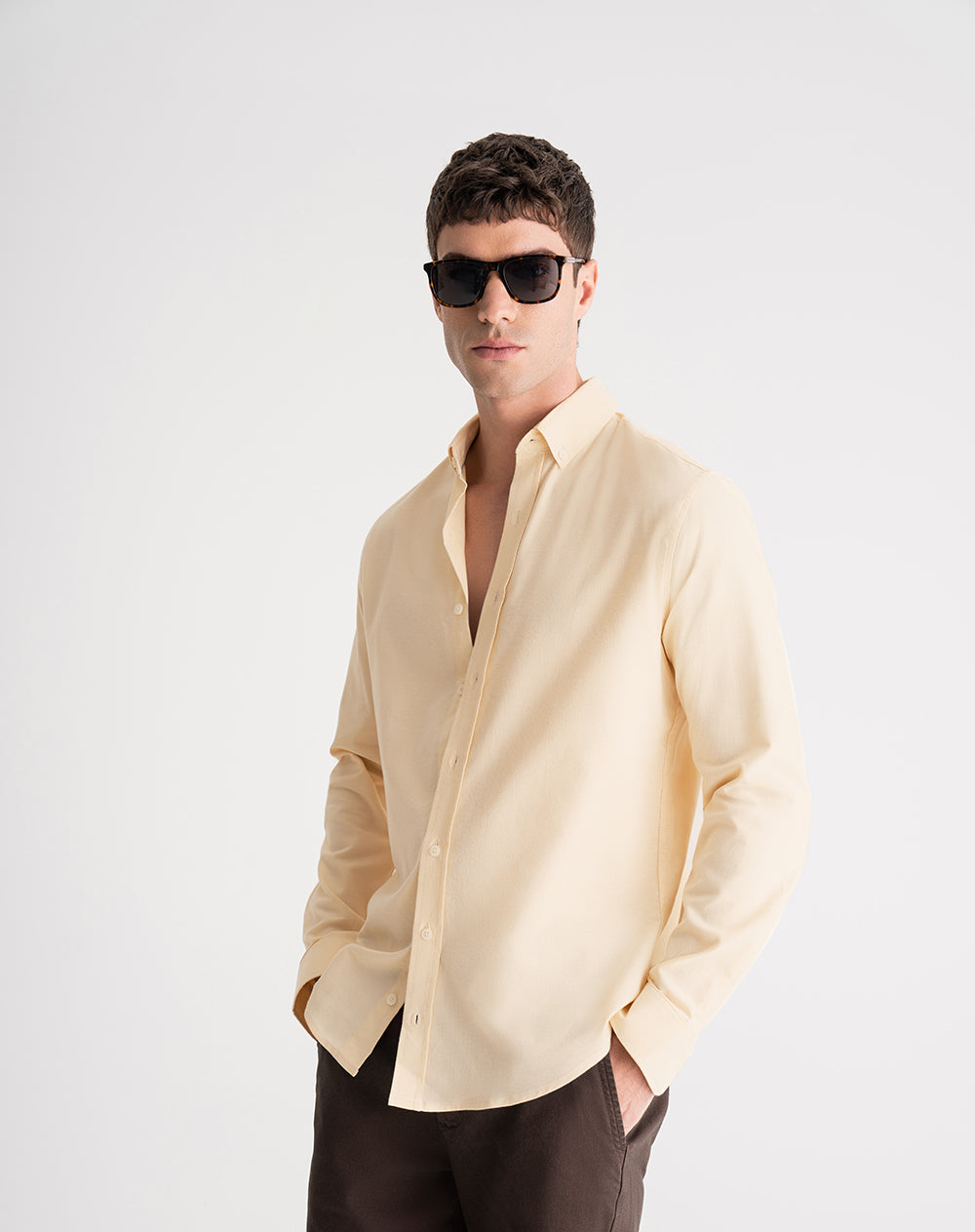 Camisa manga larga regular algodón crema hombre