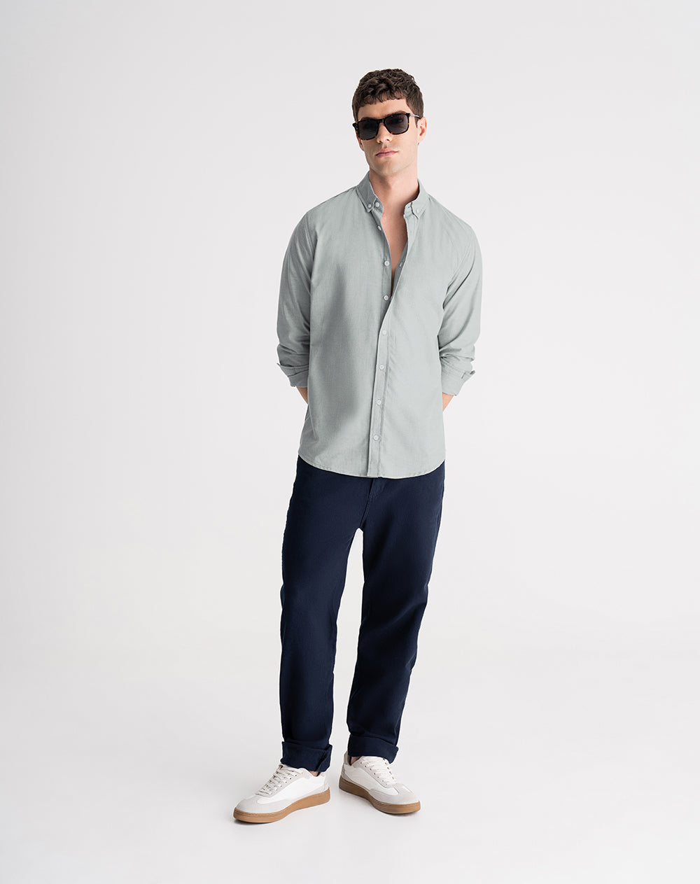 Camisa regular fit manga larga verde