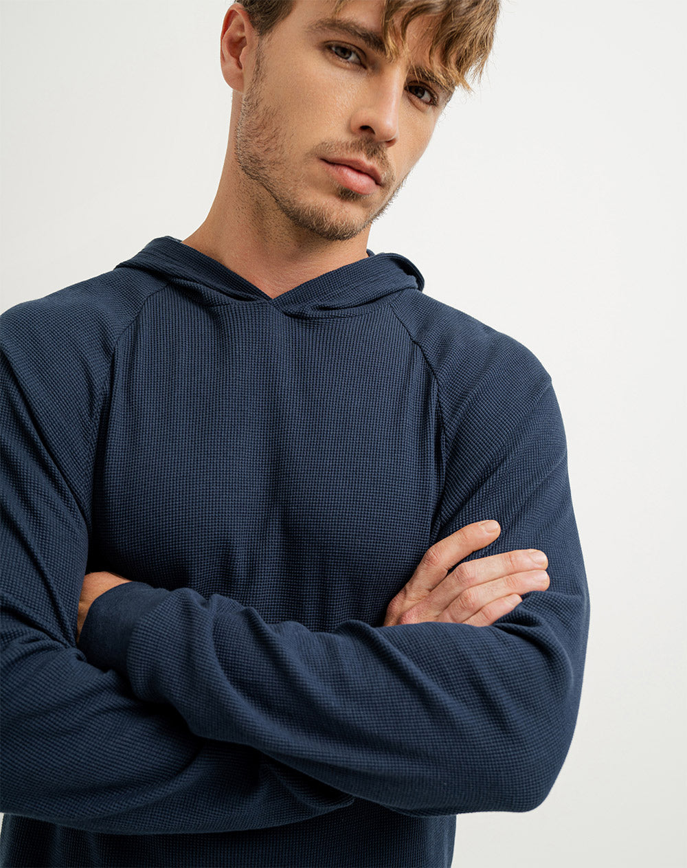 Buzo algodón con capucha azul oscuro para hombre