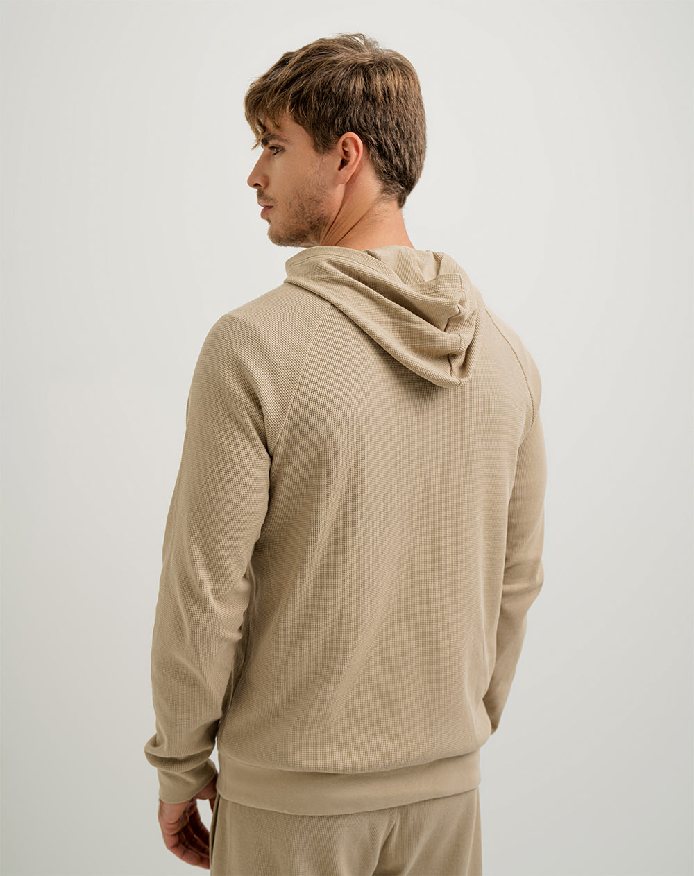 Buzo en algodón con capucha café para hombre