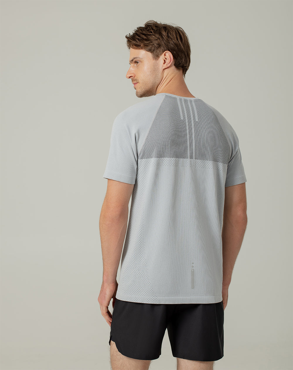Camiseta deportiva  hombre control humedad gris