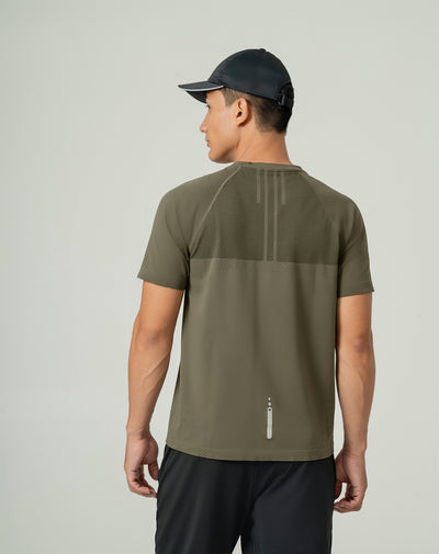 Camiseta deportiva hombre antibacterial verde militar