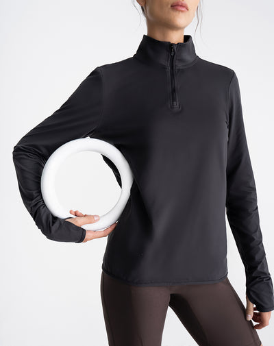 Camiseta regular fit manga larga negra