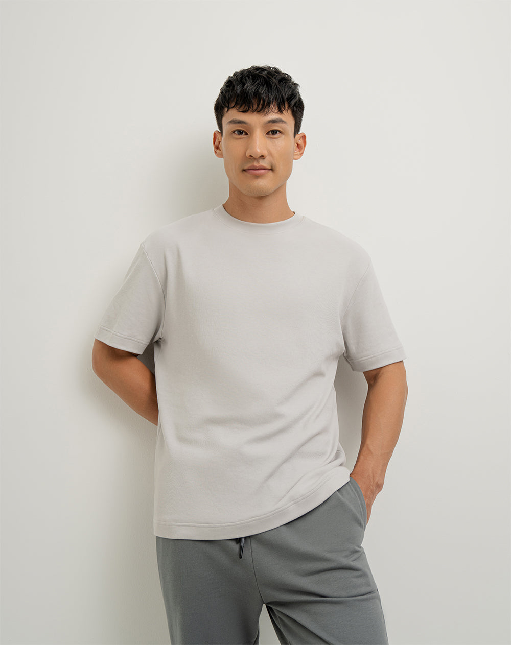 Camiseta en algodón sostenible holgada gris claro para hombre