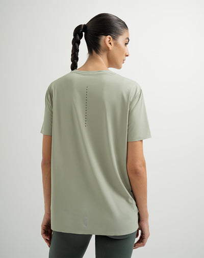 Camiseta deportiva mujer control humedad verde