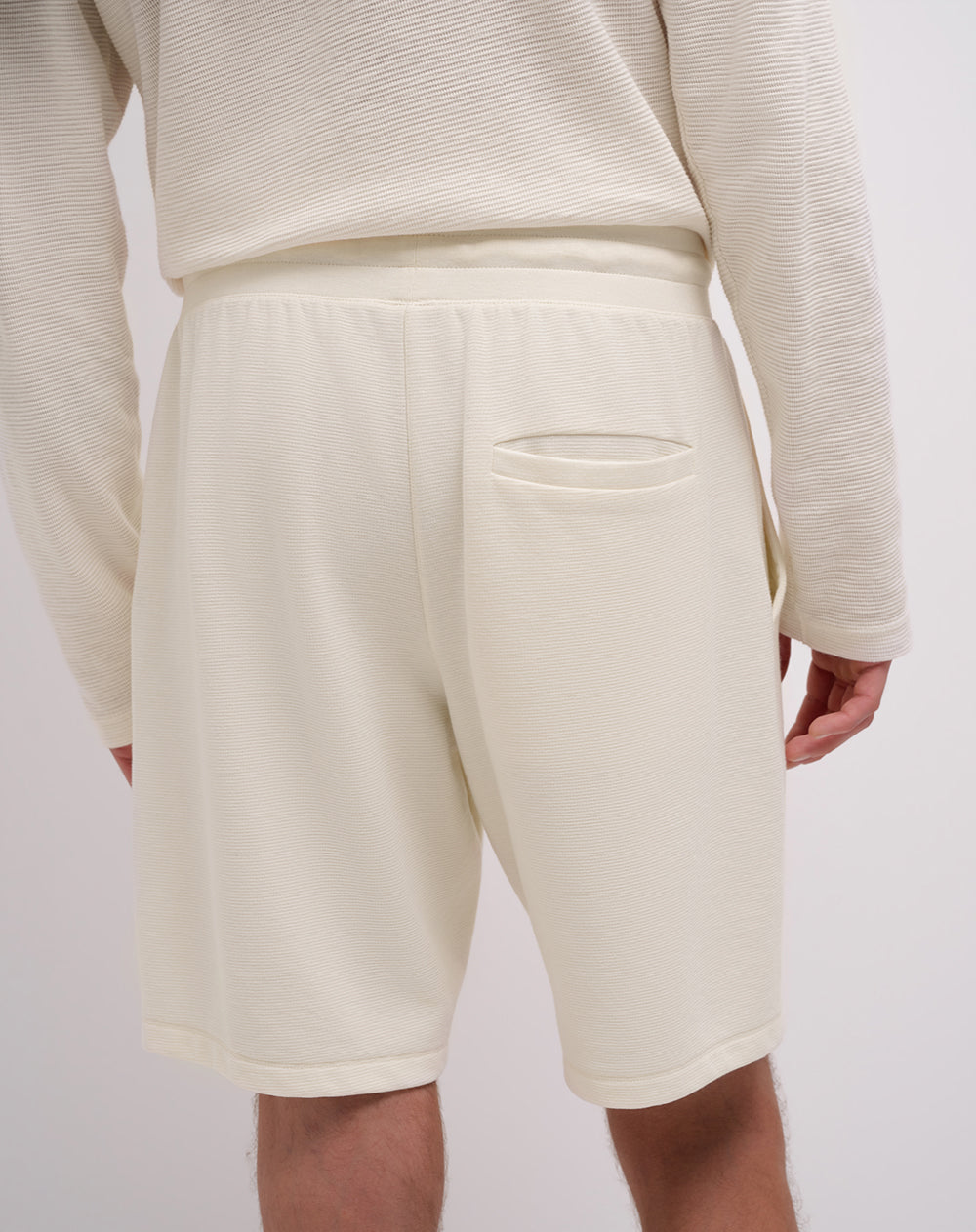 Bermuda confort regular blanca hombre