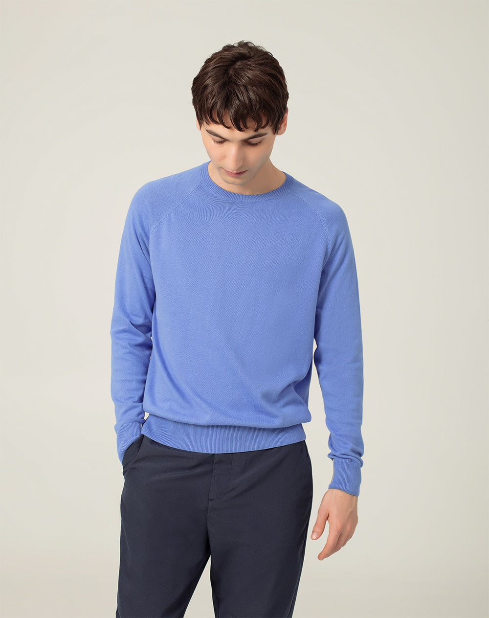 Buzo regular fit azul