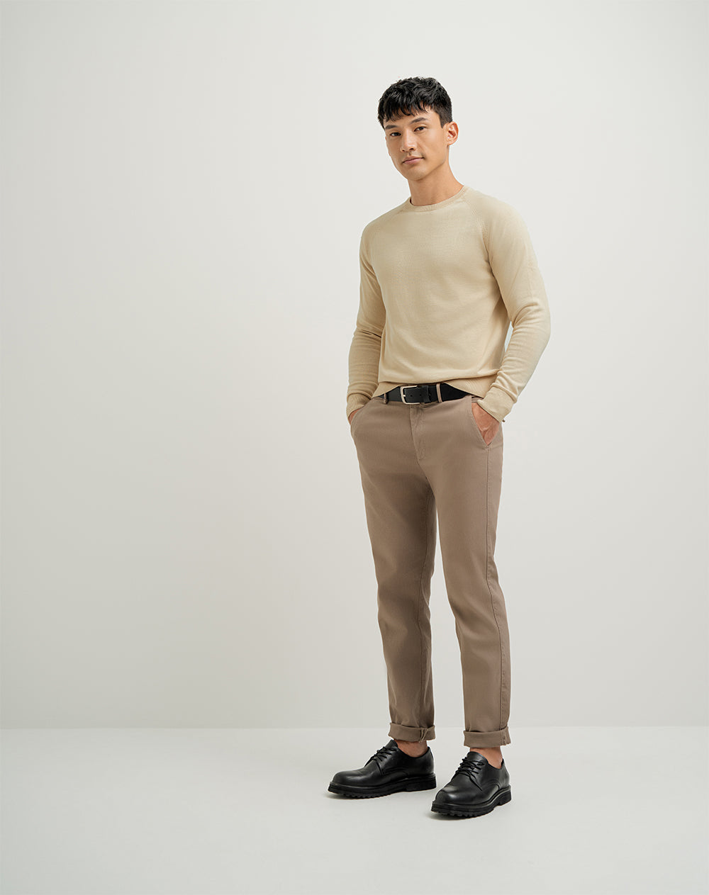 Buzo regular fit amarillo