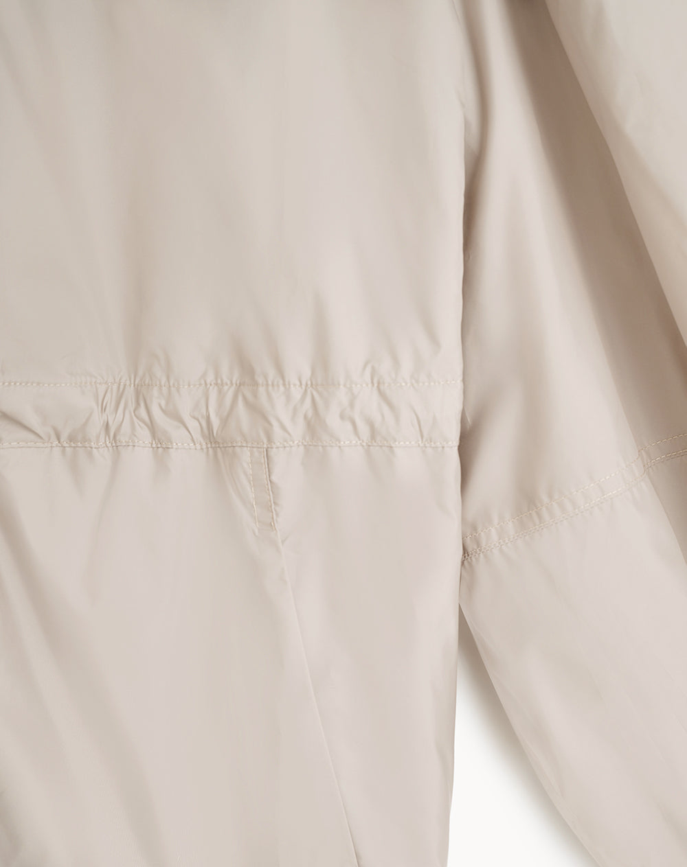 Chaqueta oversized fit con capucha habana
