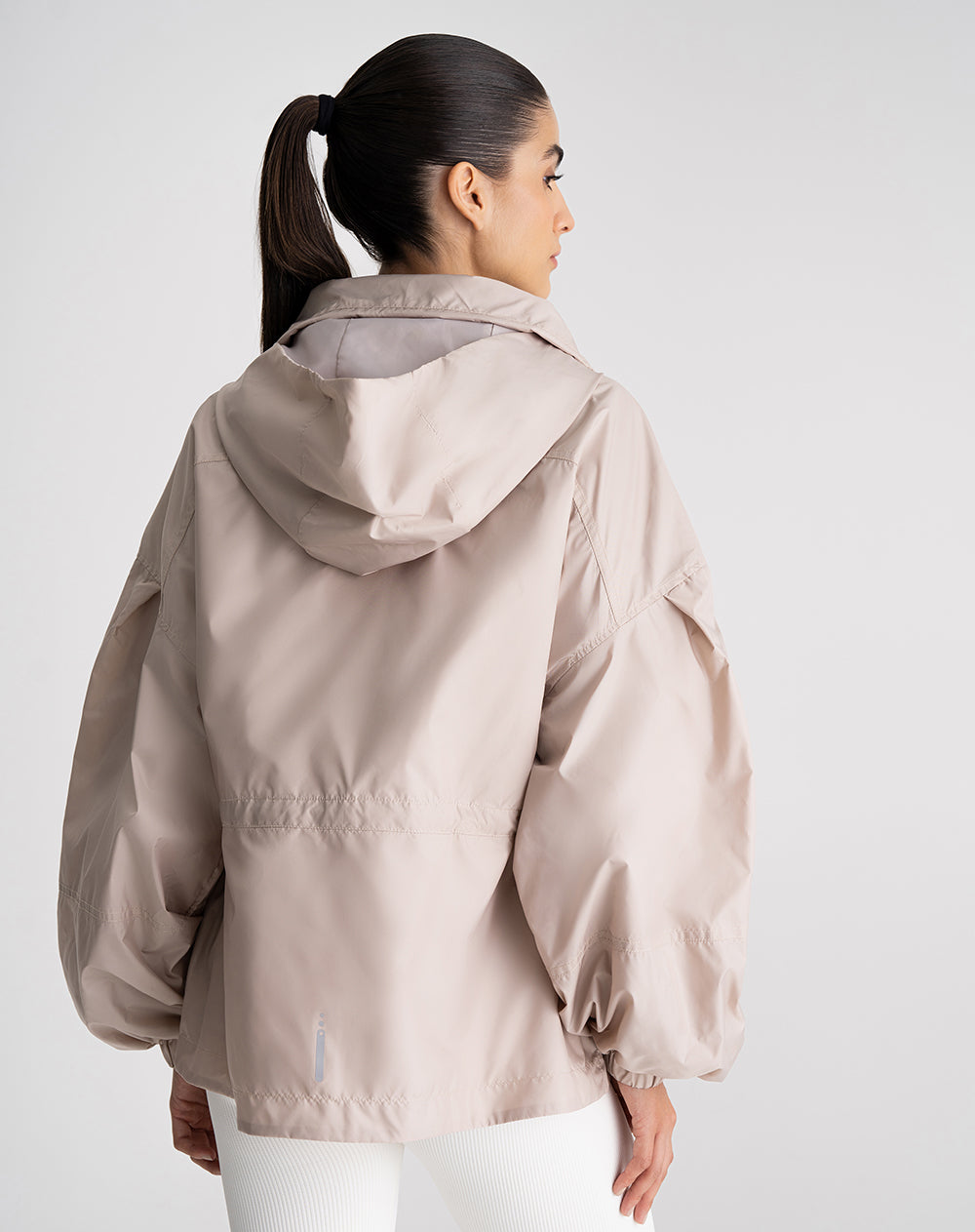 Chaqueta oversized fit con capucha habana
