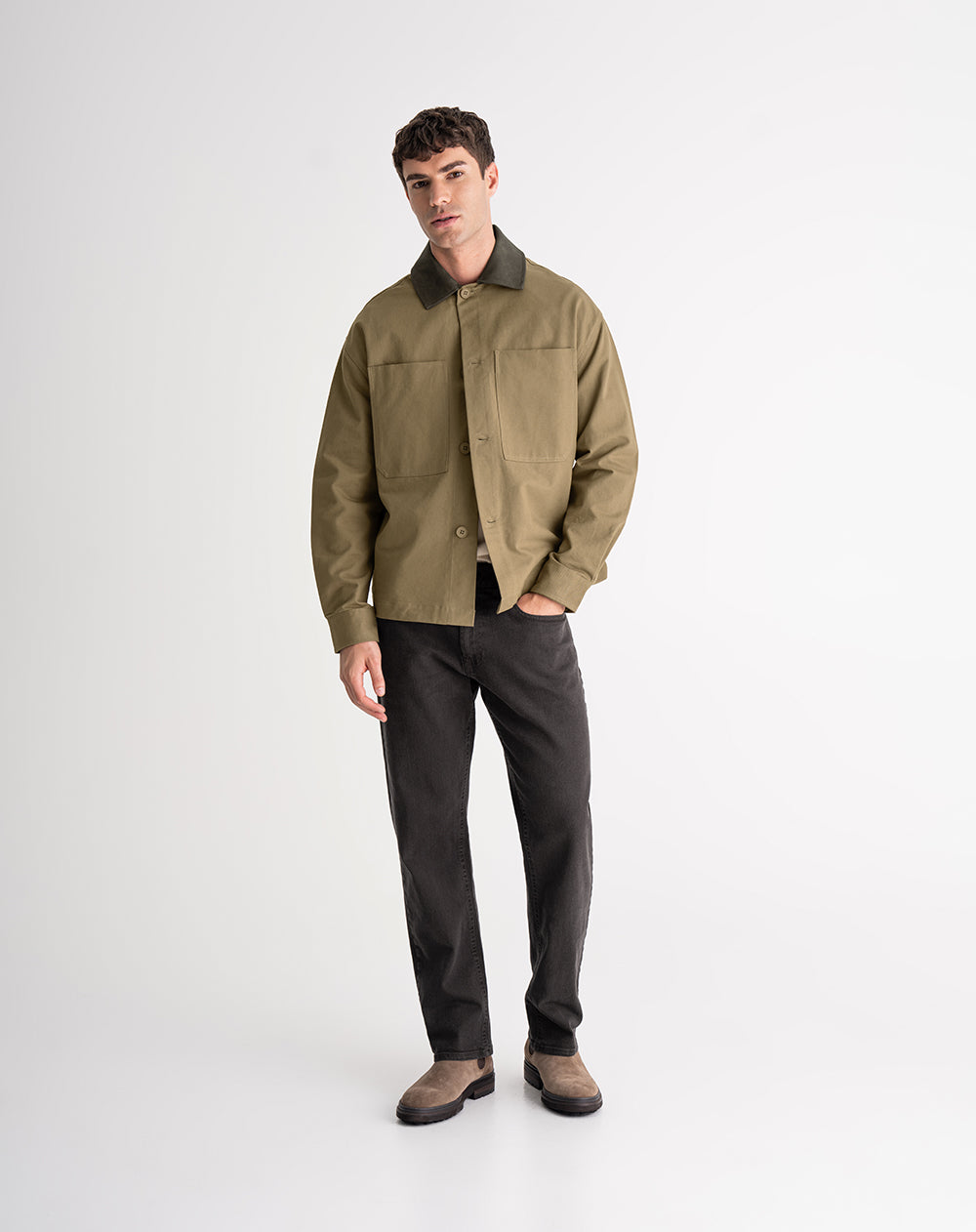 Chaqueta regular fit sin capucha en drill café