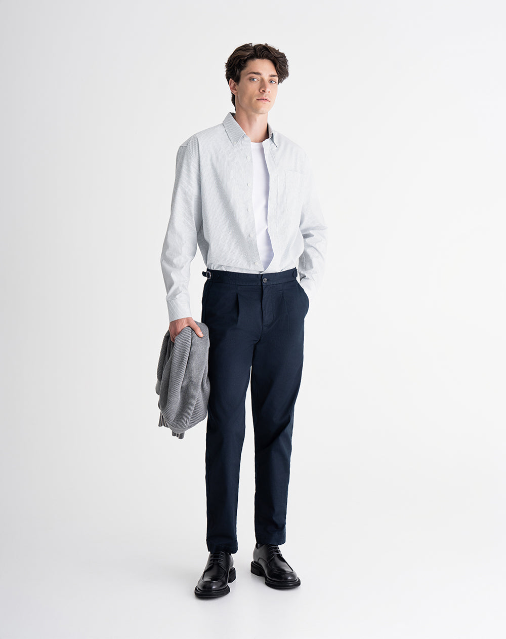 Camisa relaxed fit manga larga blanca con rayas