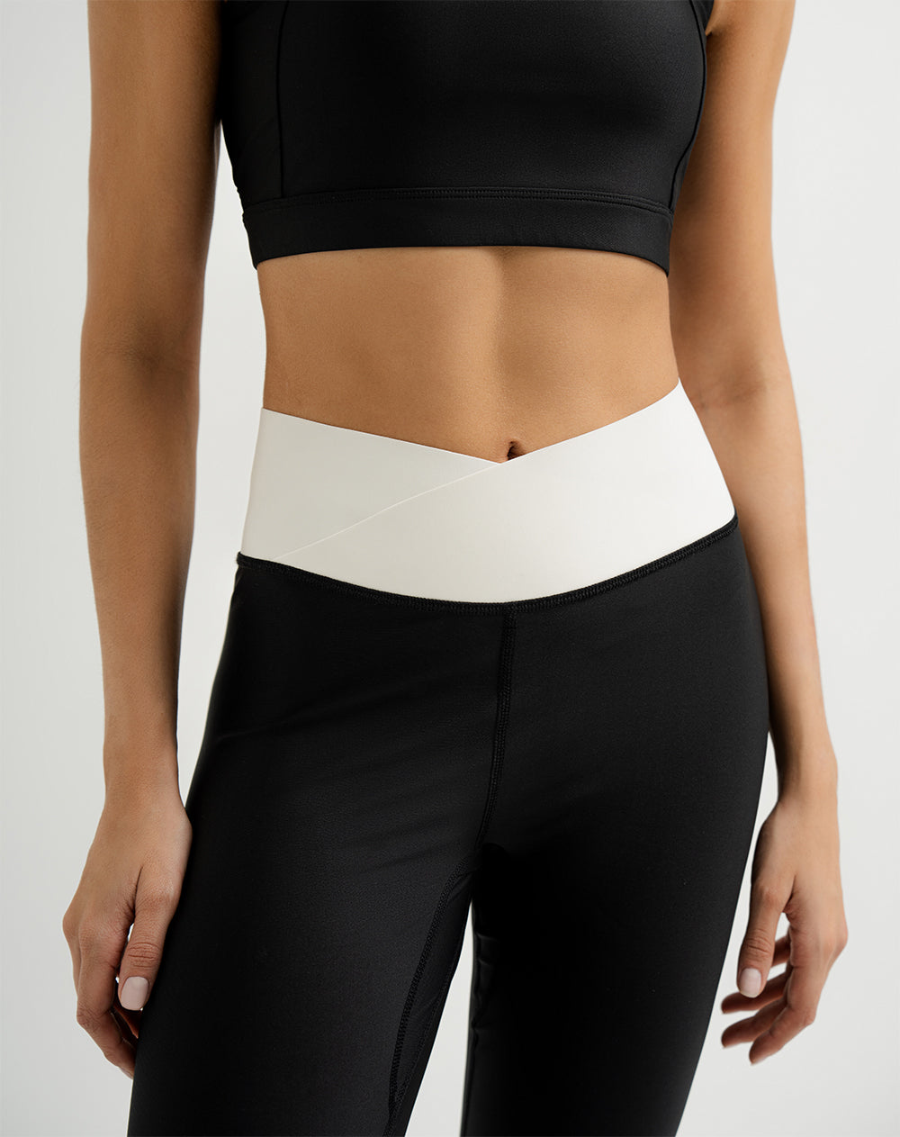 Legging deportivo control humedad negro para mujer