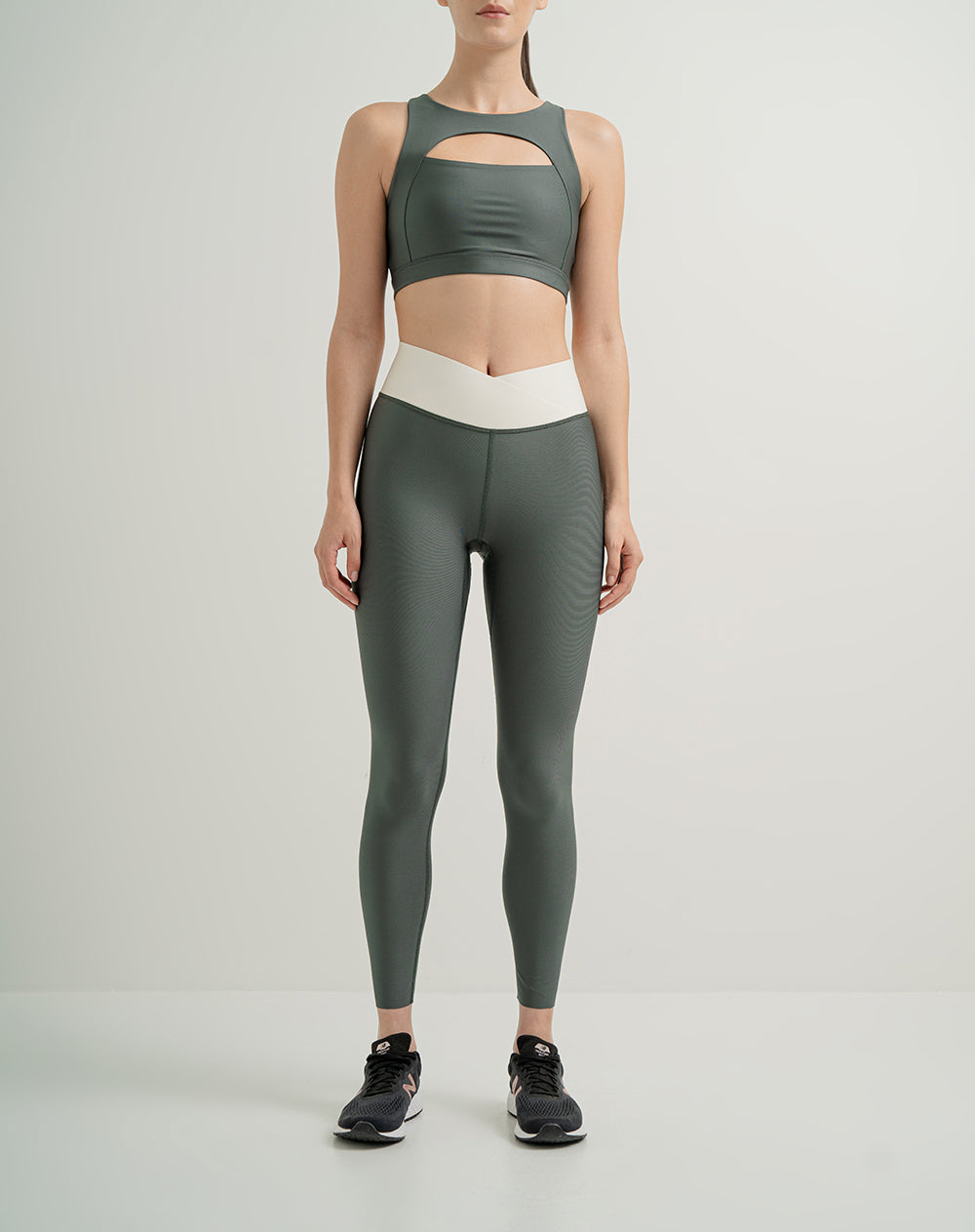 Legging deportivo control humedad verde para mujer