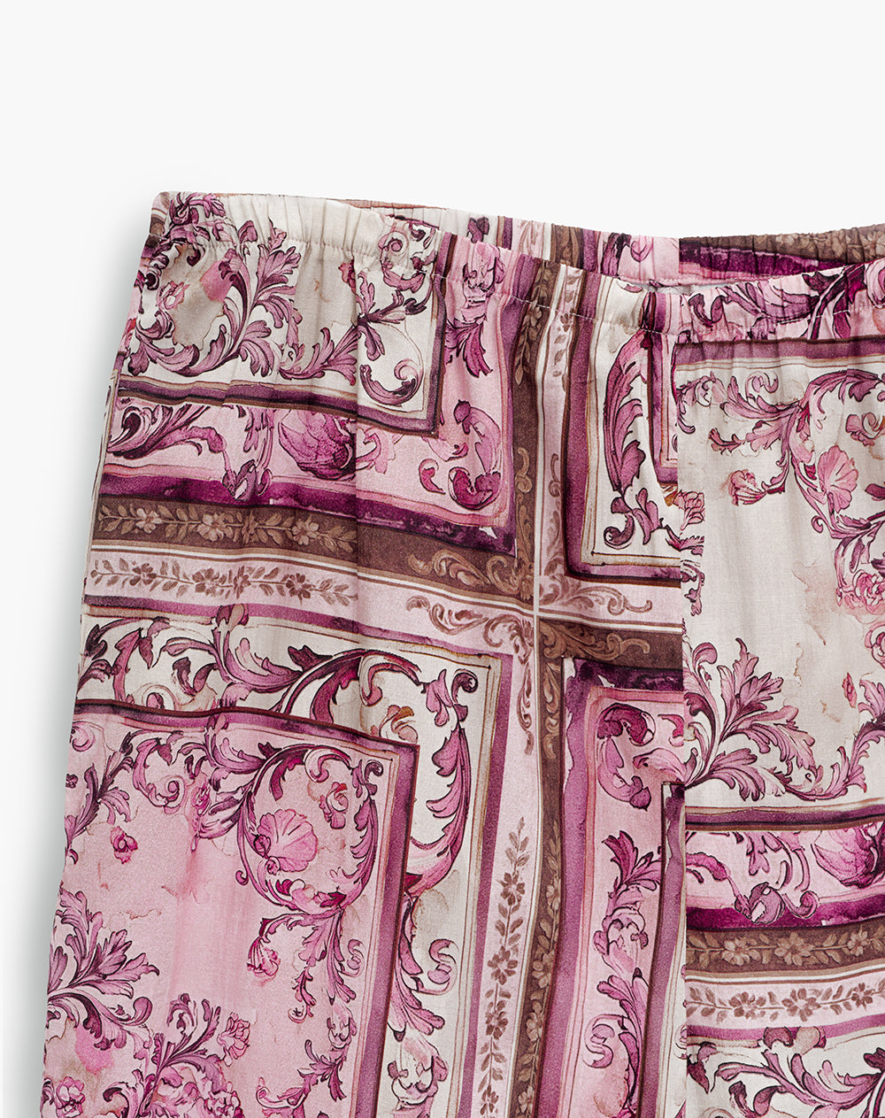 Pantalón relaxed fit tiro alto uva estampado