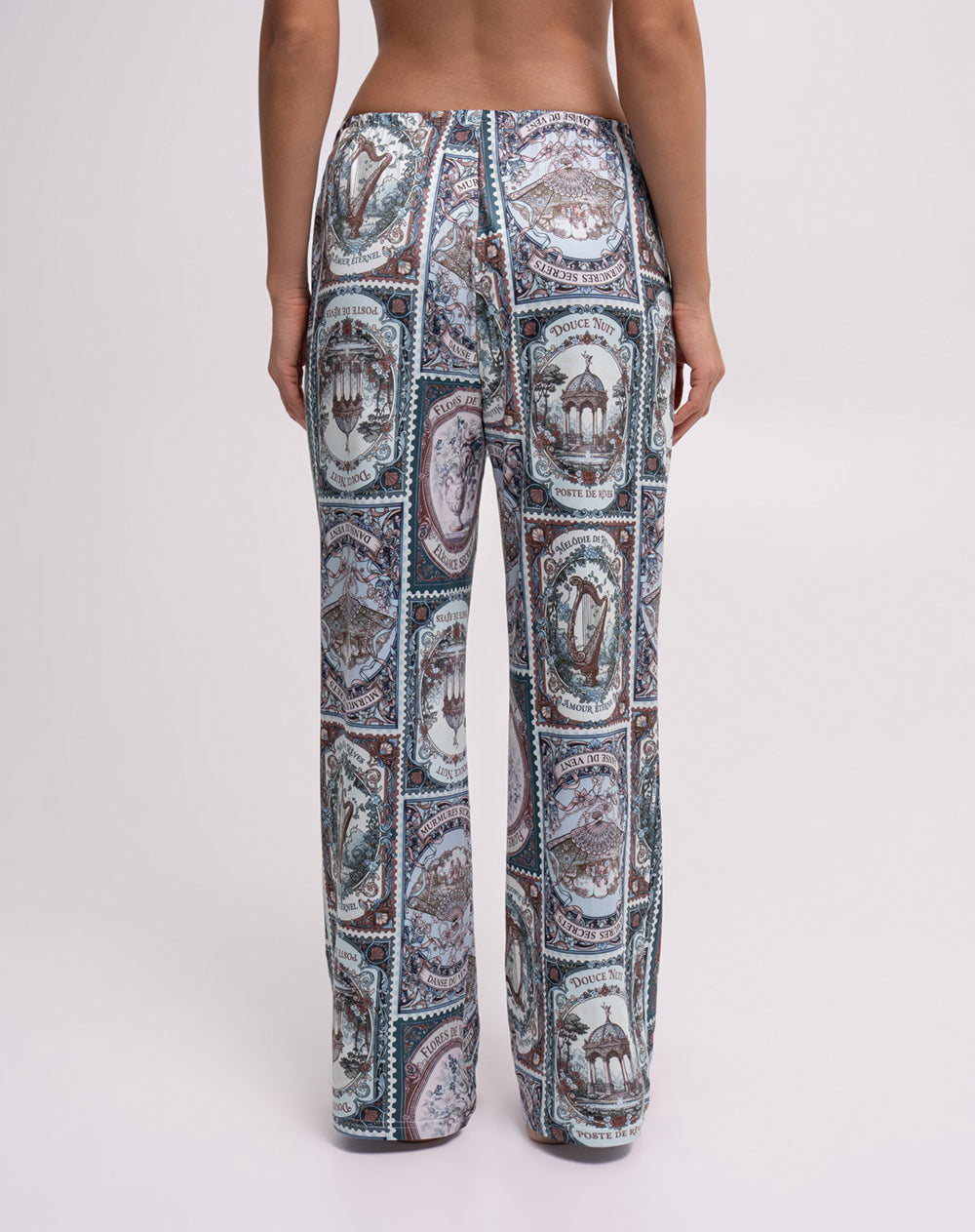 Pantalón regular fit tiro alto verde estampado