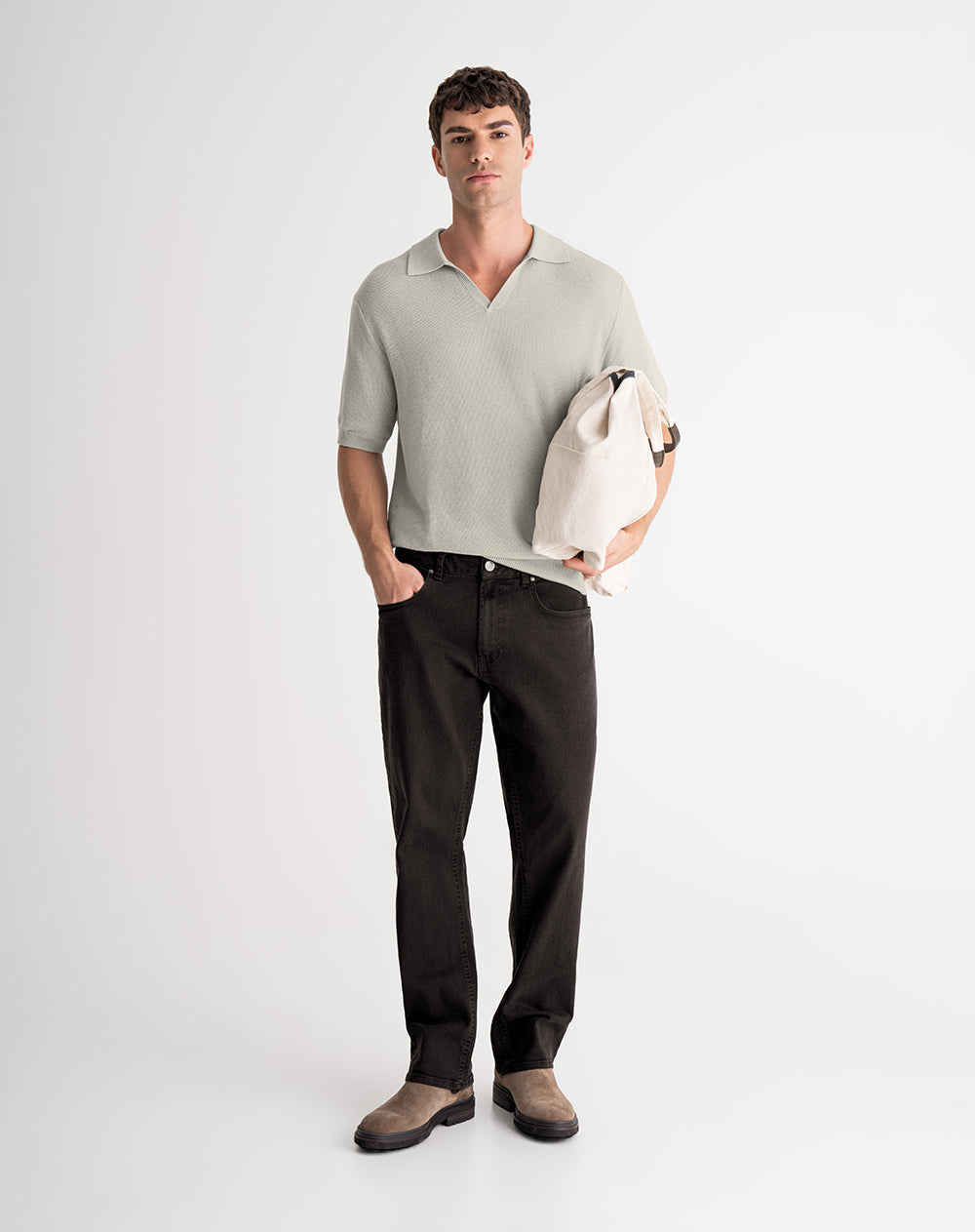 Jean tapered café hombre