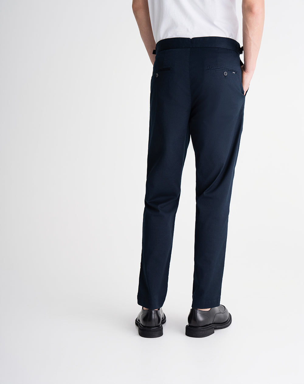 Pantalón regular fit tiro medio azul