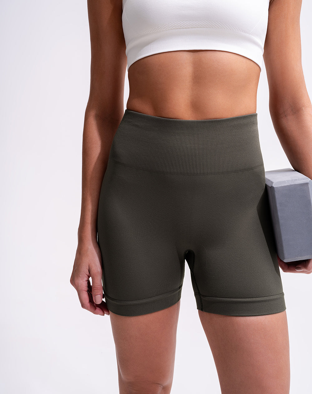 Biker deportivo seamless control abdomen verde mujer