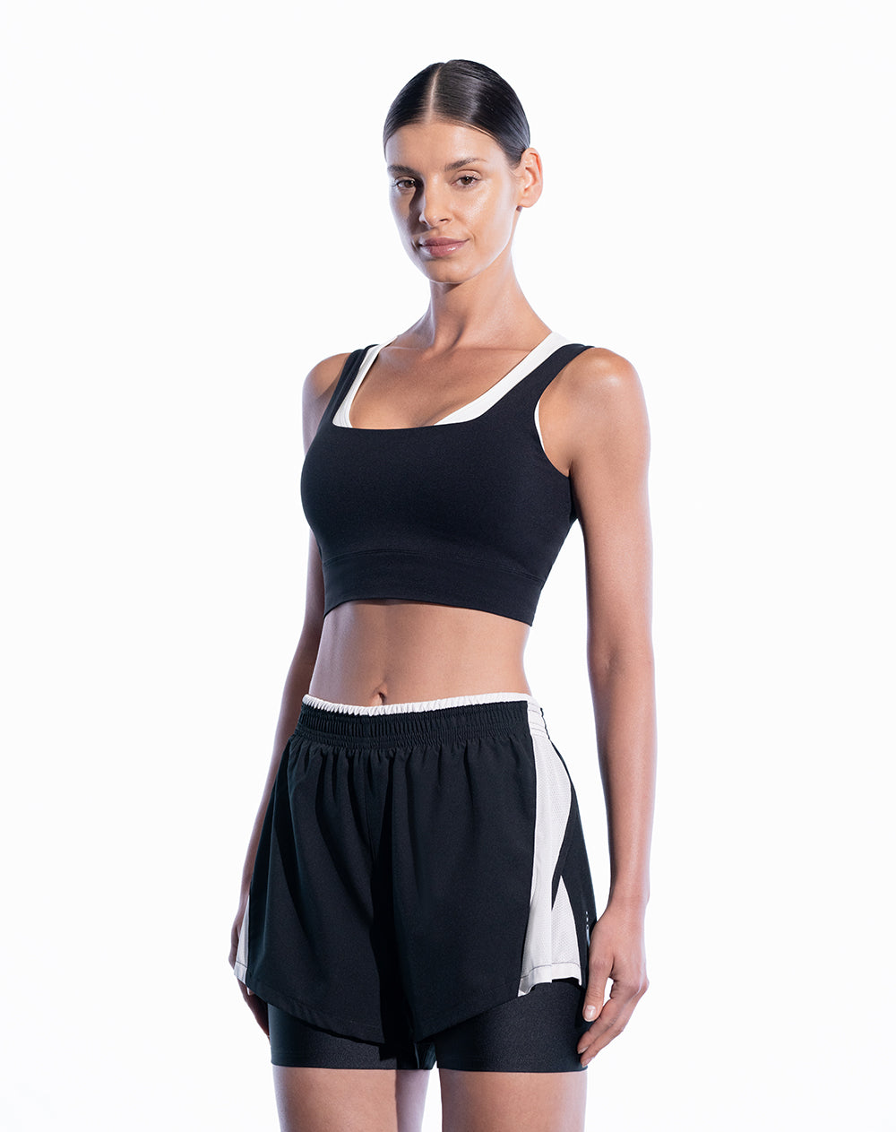 Top deportivo soporte medio seamless sin costura negro