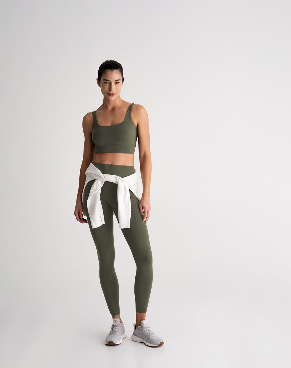 Top deportivo soporte medio seamless antibacterial verde